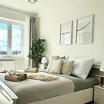 Modern Apartment City Hideaway